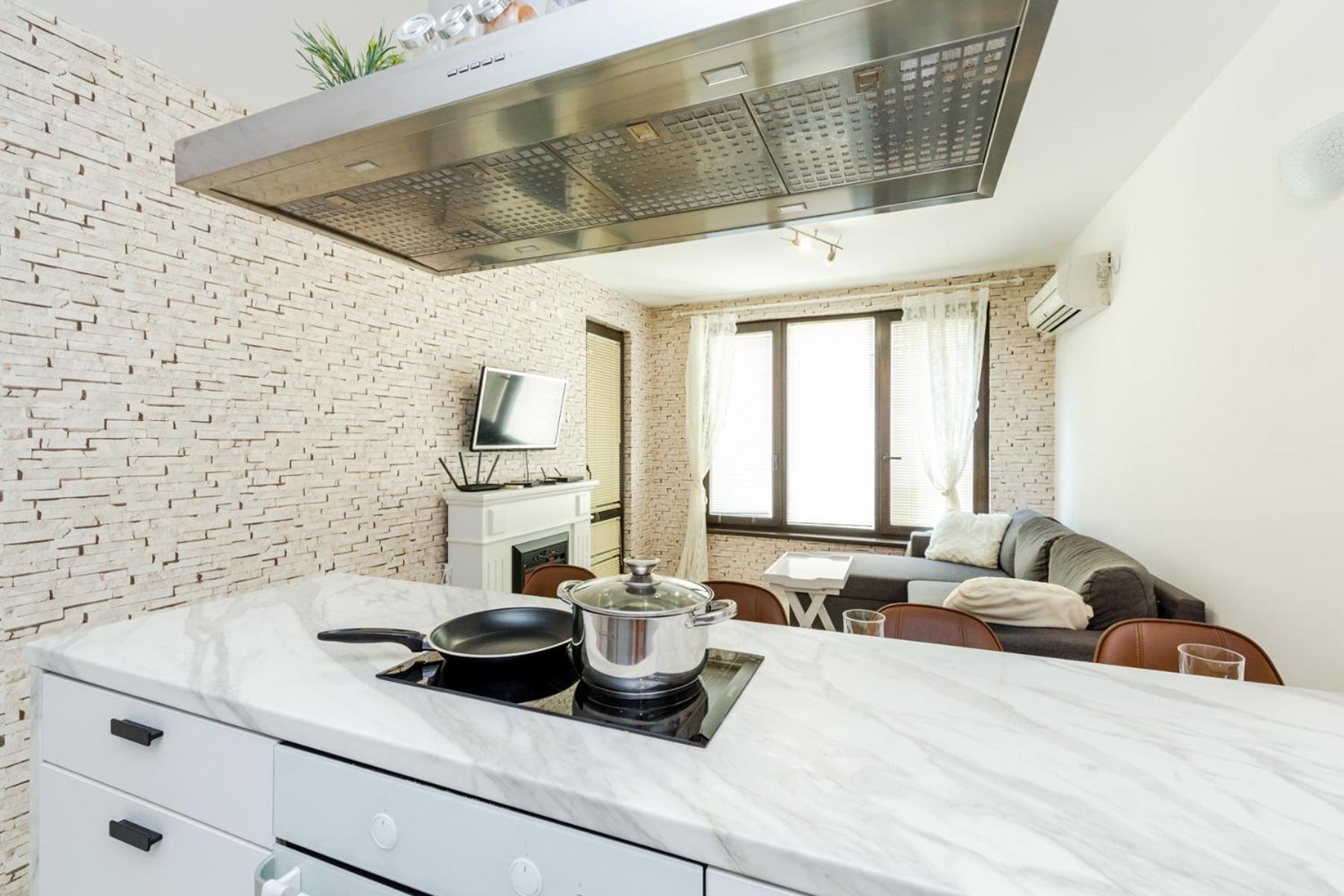 The White Apartment - Free Parking Sofia Bagian luar foto